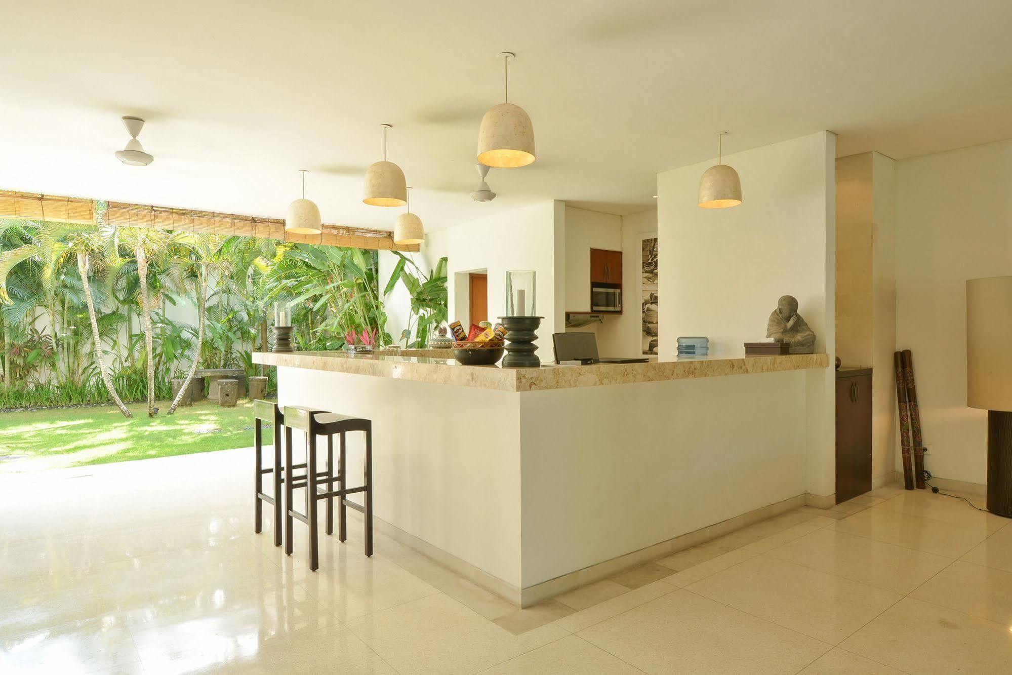 Villa Chocolat Seminyak Exterior foto